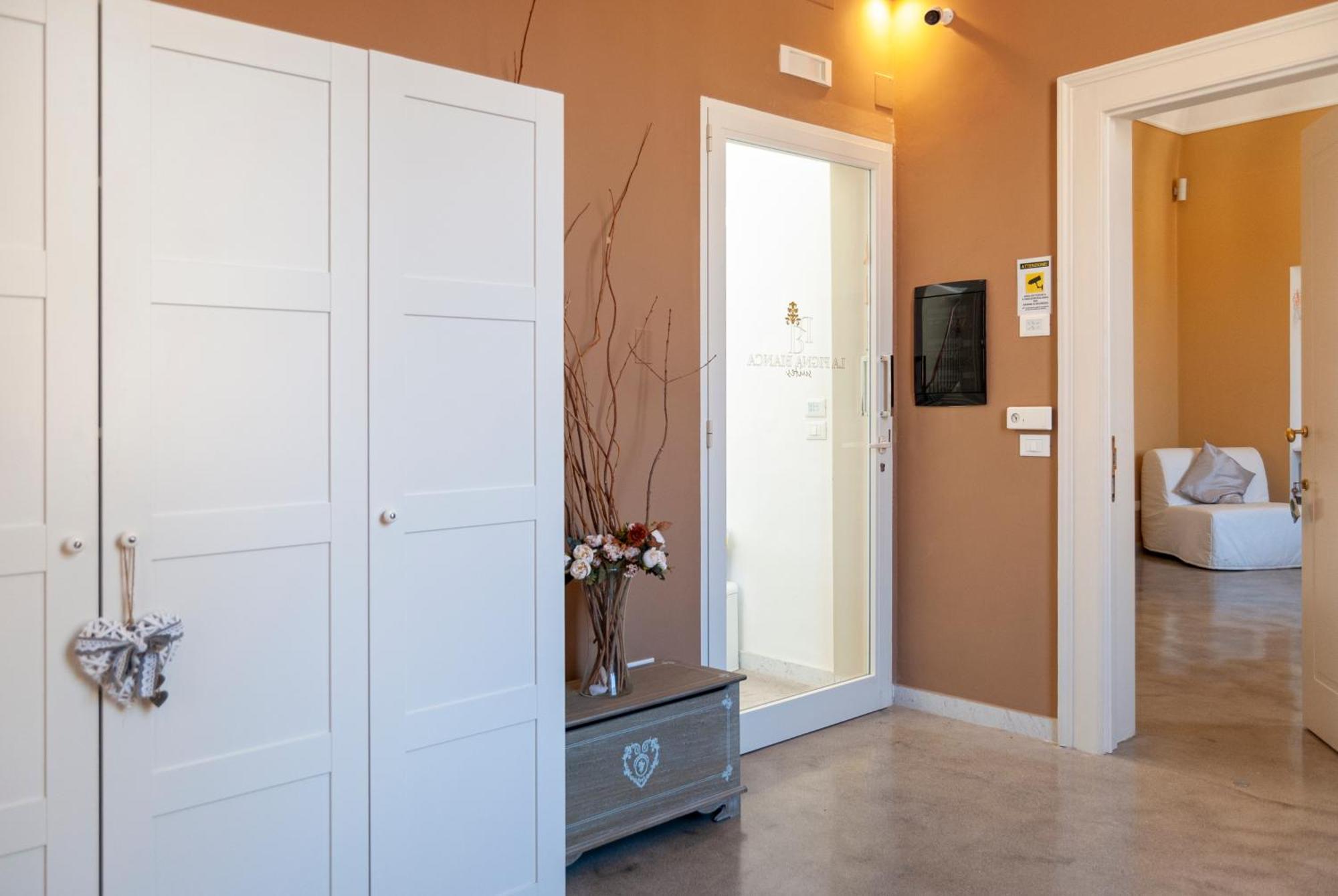 La Pigna Bianca Suites レッチェ エクステリア 写真